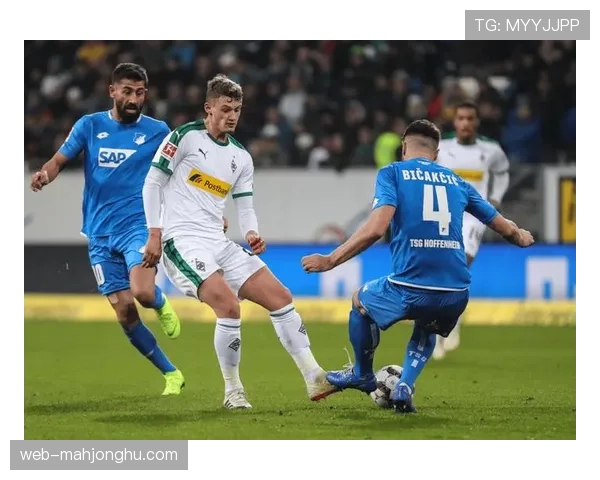 深度分析:德甲中游球队本赛季普遍采用三中卫体系的现象 深度分析:德甲中游球队本赛季普遍采用三中卫体系的现象